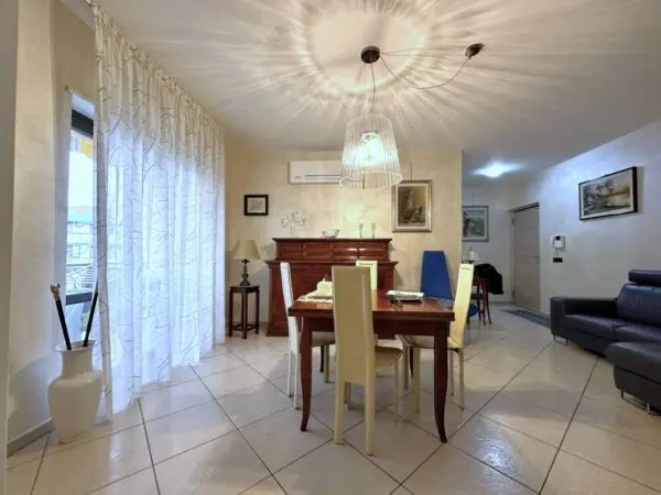 Appartamento viale Dei Feaci 67, Catanzaro