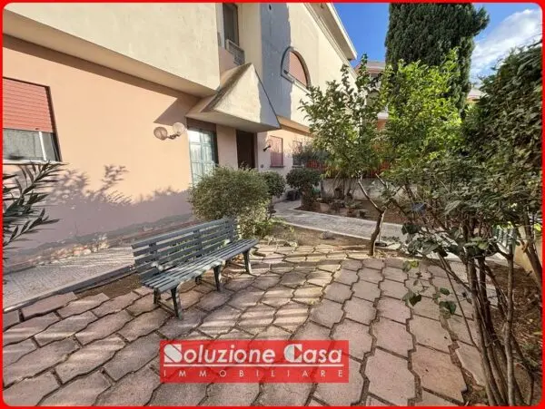 Villa VIA AVIER. FRANCESCO IACOBONE, Canosa Di Puglia