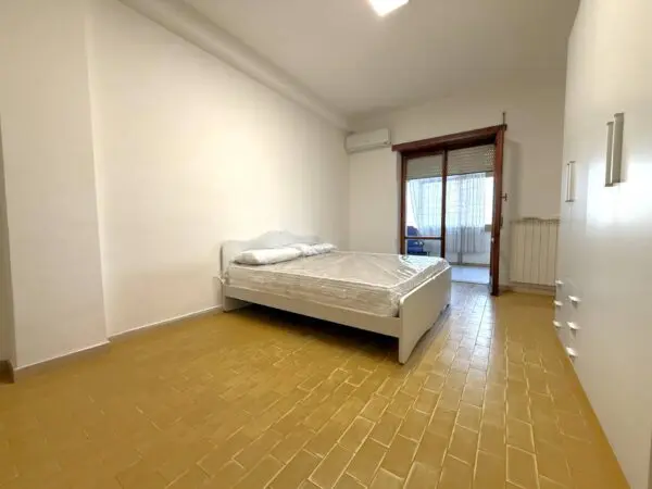 Stanza via Niccoloso Da Recco 6, Catanzaro