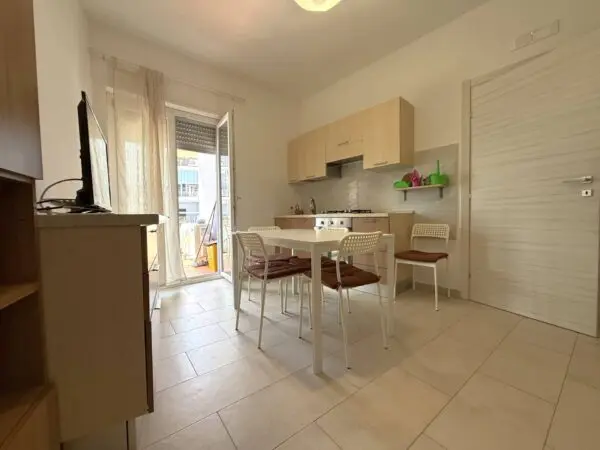 Appartamento via Contrada Pontefranco, Torre Di Ruggiero