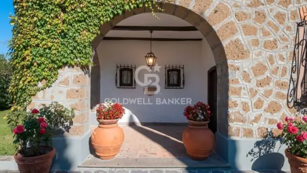 Villa strada Monte Bianchello 7, Nepi