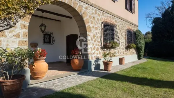 Villa strada Monte Bianchello 7, Nepi