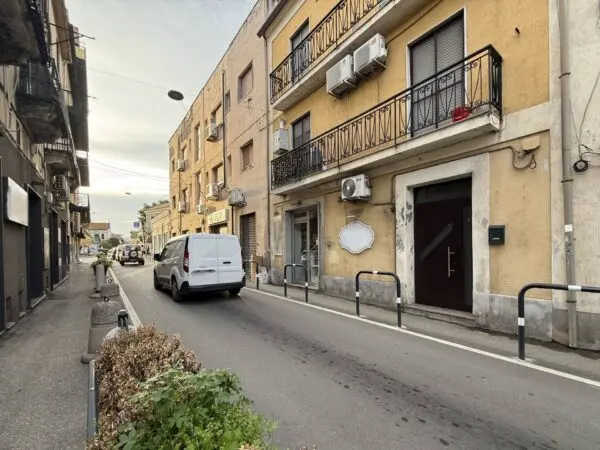Negozio via Progresso 34, Catanzaro