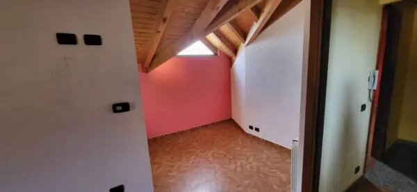 Villa via Monte Grappa, Lonate Pozzolo