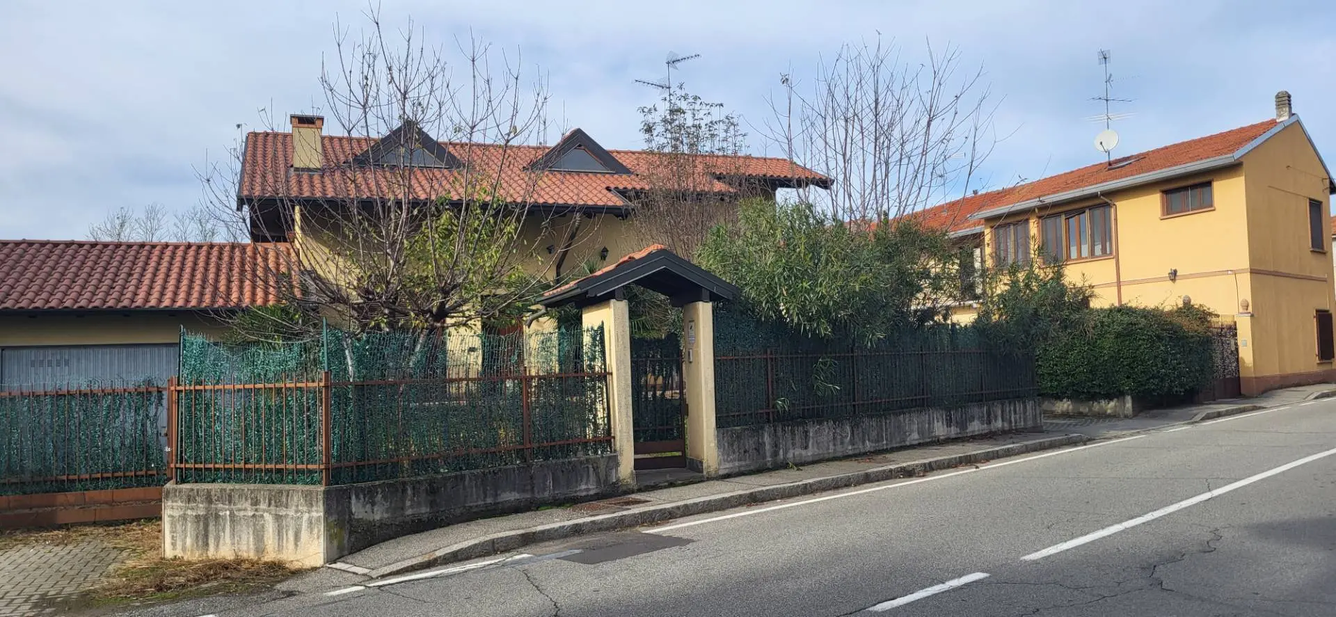 Immagine per Villa in vendita a Lonate Pozzolo Monte Grappa 