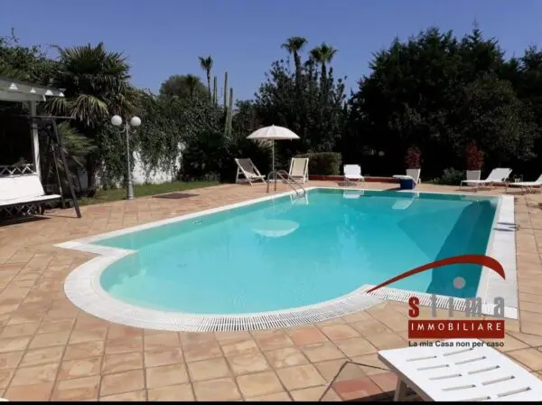 Villa via, Siracusa
