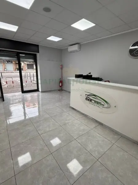 Locale Commerciale corso Umberto I, Marigliano
