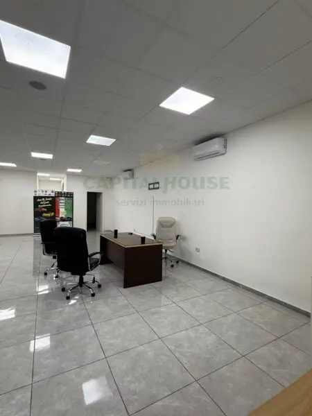 Locale Commerciale corso Umberto I, Marigliano
