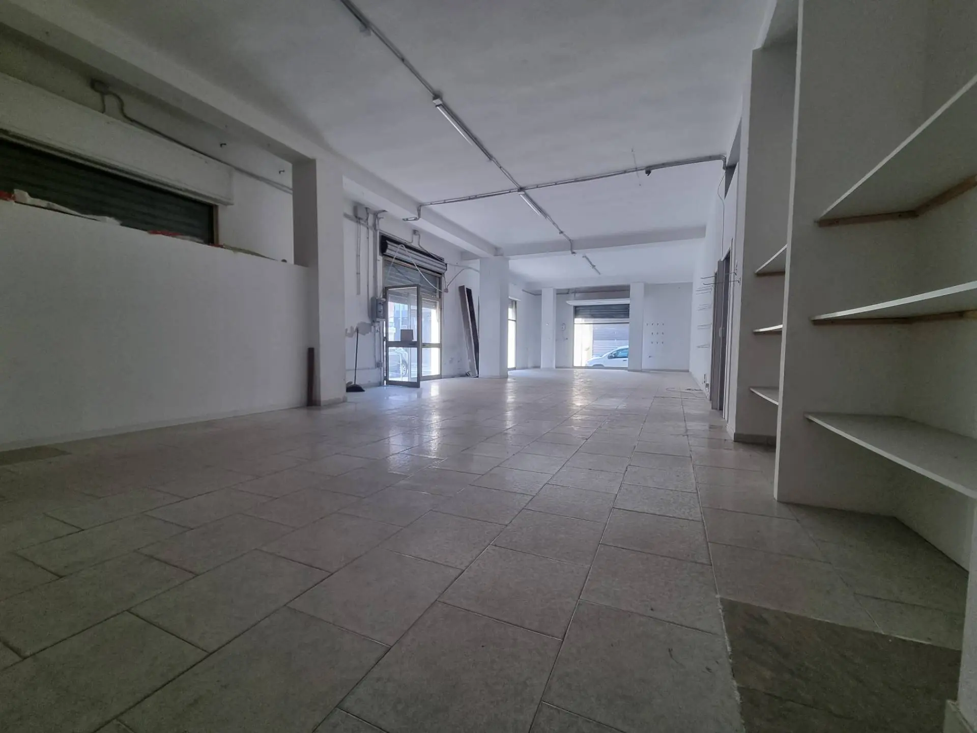 Immagine per Locale Commerciale in vendita a Quartu Sant'Elena Via Cilea 