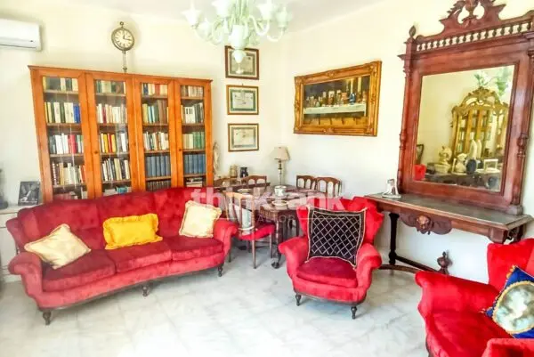 Villa via Gramsci, Ragalna