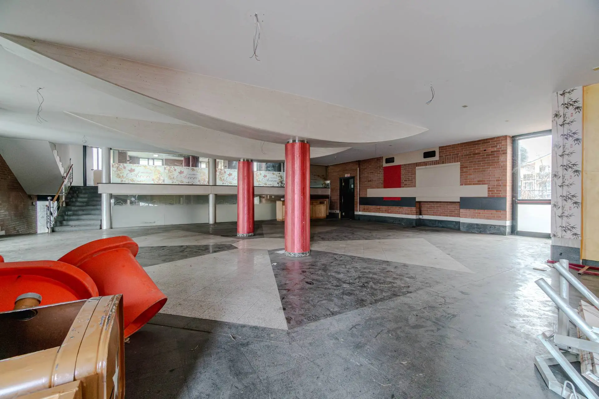 Immagine per Locale Commerciale in vendita a Venaria Reale Corso Garibaldi 194
