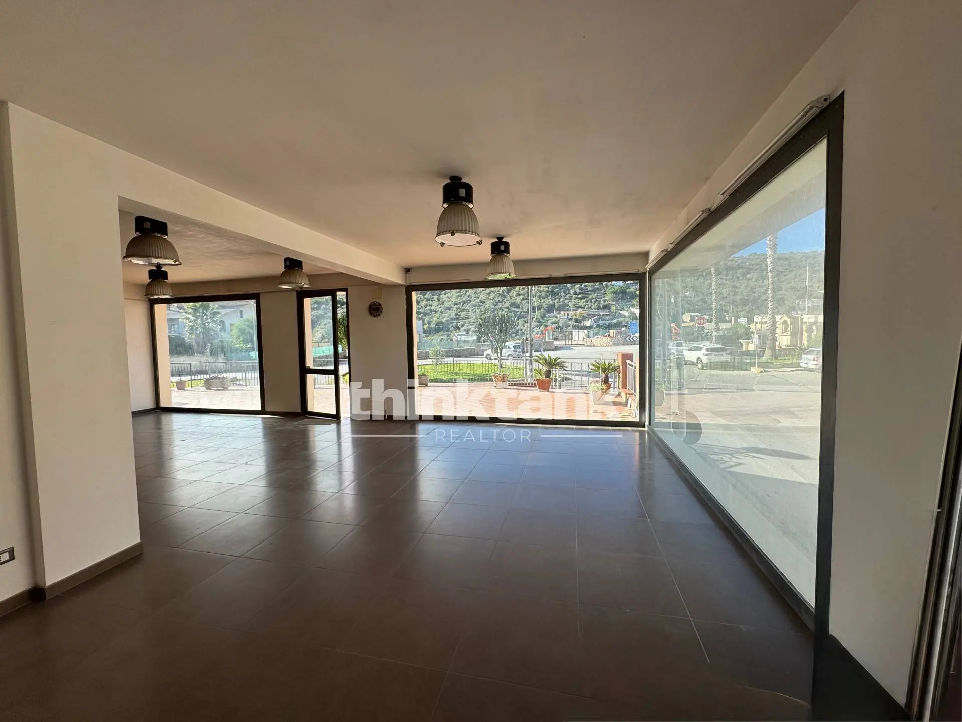 Immagine per Locale Commerciale in vendita a Priolo Gargallo Via Giovanni falcone 