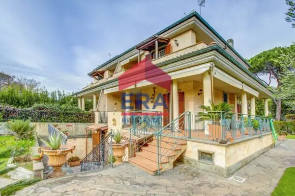 Villa via Tito Poggi 15, Roma