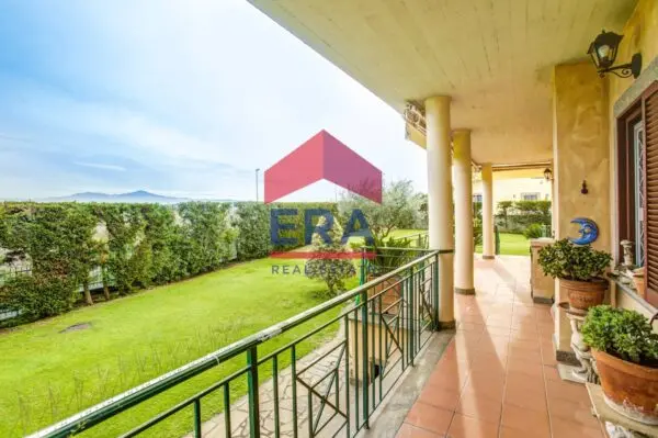 Villa via Tito Poggi 15, Roma
