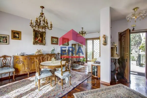Villa via Tito Poggi 15, Roma