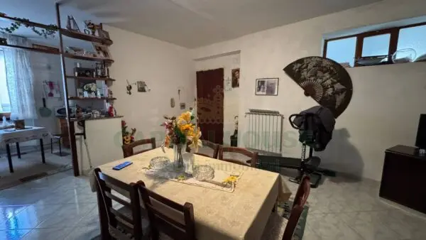 Appartamento via Sirignano, Taurano