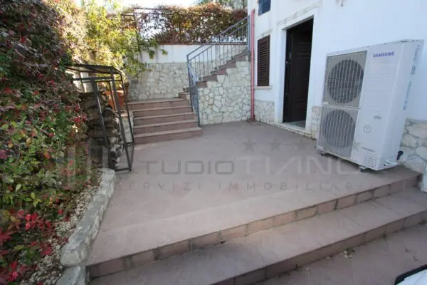 Casa Indipendente via Badessa Snc, Cosenza