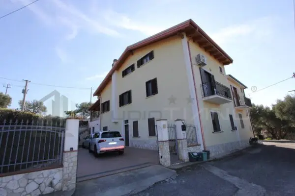 Casa Indipendente via Badessa Snc, Cosenza