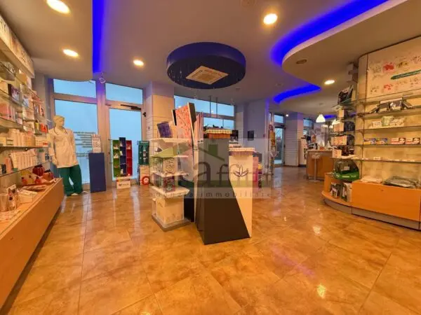Attività Commerciale via Papa Giovanni Paolo Ii 7, Chieti