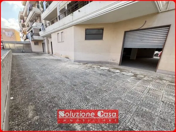 Locale Commerciale Via Gen. Del Vento, Canosa Di Puglia