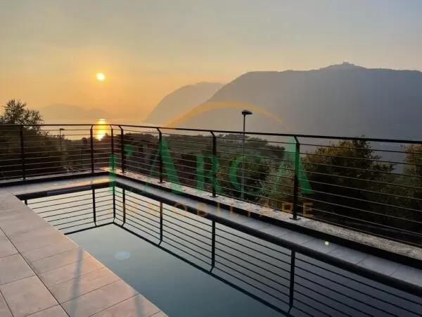 Villa via De Gasperi, Sale Marasino