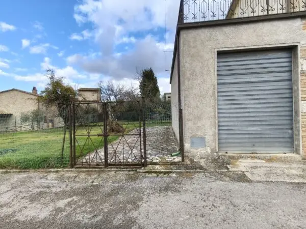 Villa Trifamiliare 88, Avigliano Umbro
