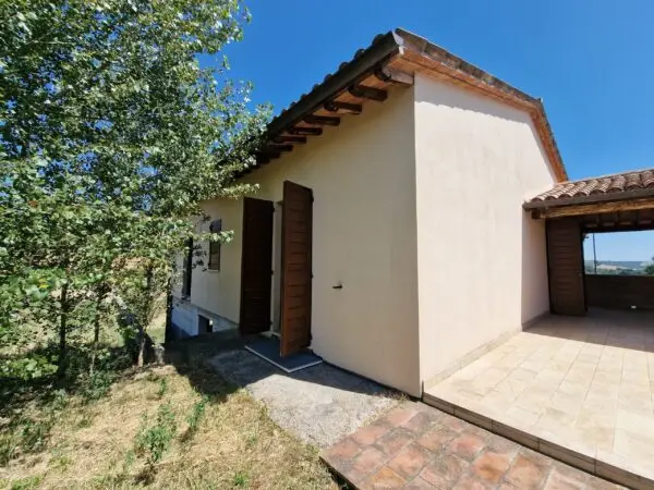 Porzione Di Casa via Frontignano, Todi
