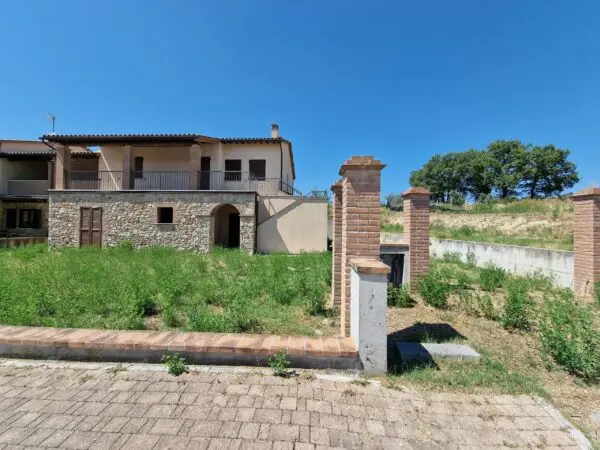 Porzione Di Casa via Frontignano, Todi