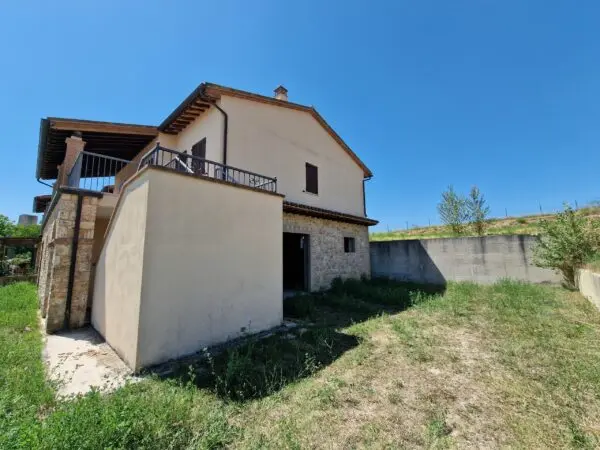 Porzione Di Casa via Frontignano, Todi