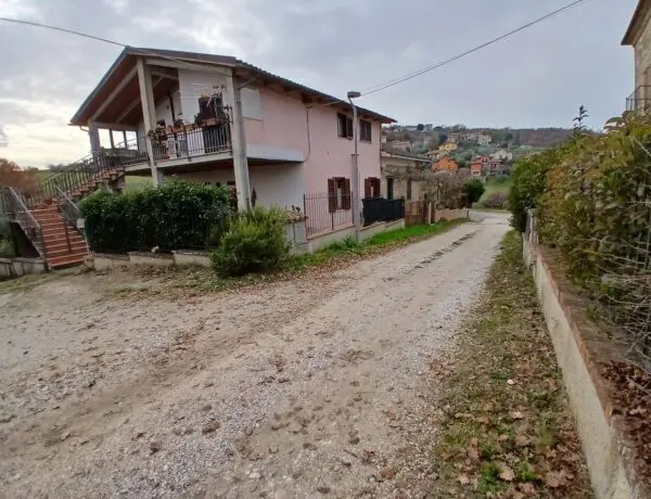 Porzione Di Casa via Sismano, Avigliano Umbro
