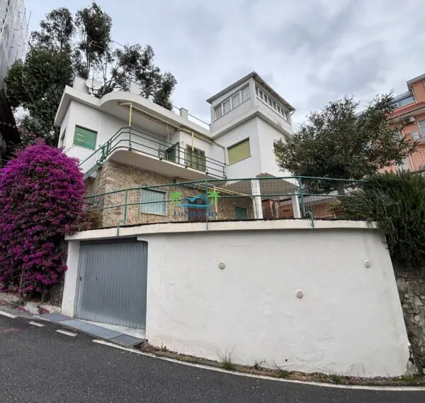 Villa via Trinacria 3, Andora