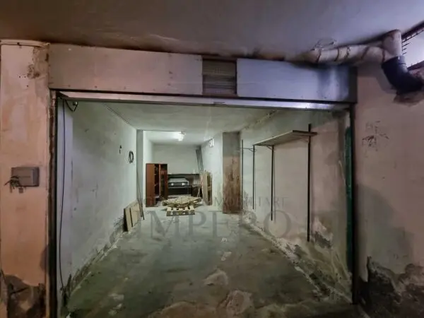 Garage via Papa Giovanni Xxiii 18, Ventimiglia
