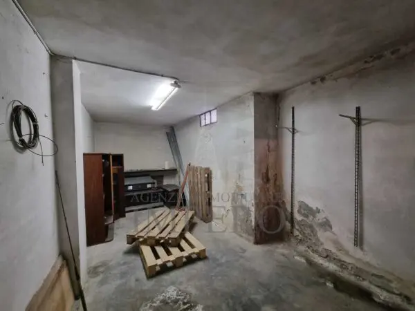 Garage via Papa Giovanni Xxiii 18, Ventimiglia