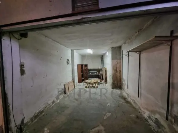 Garage via Papa Giovanni Xxiii 18, Ventimiglia