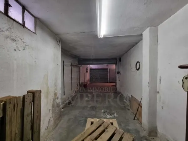 Garage via Papa Giovanni Xxiii 18, Ventimiglia