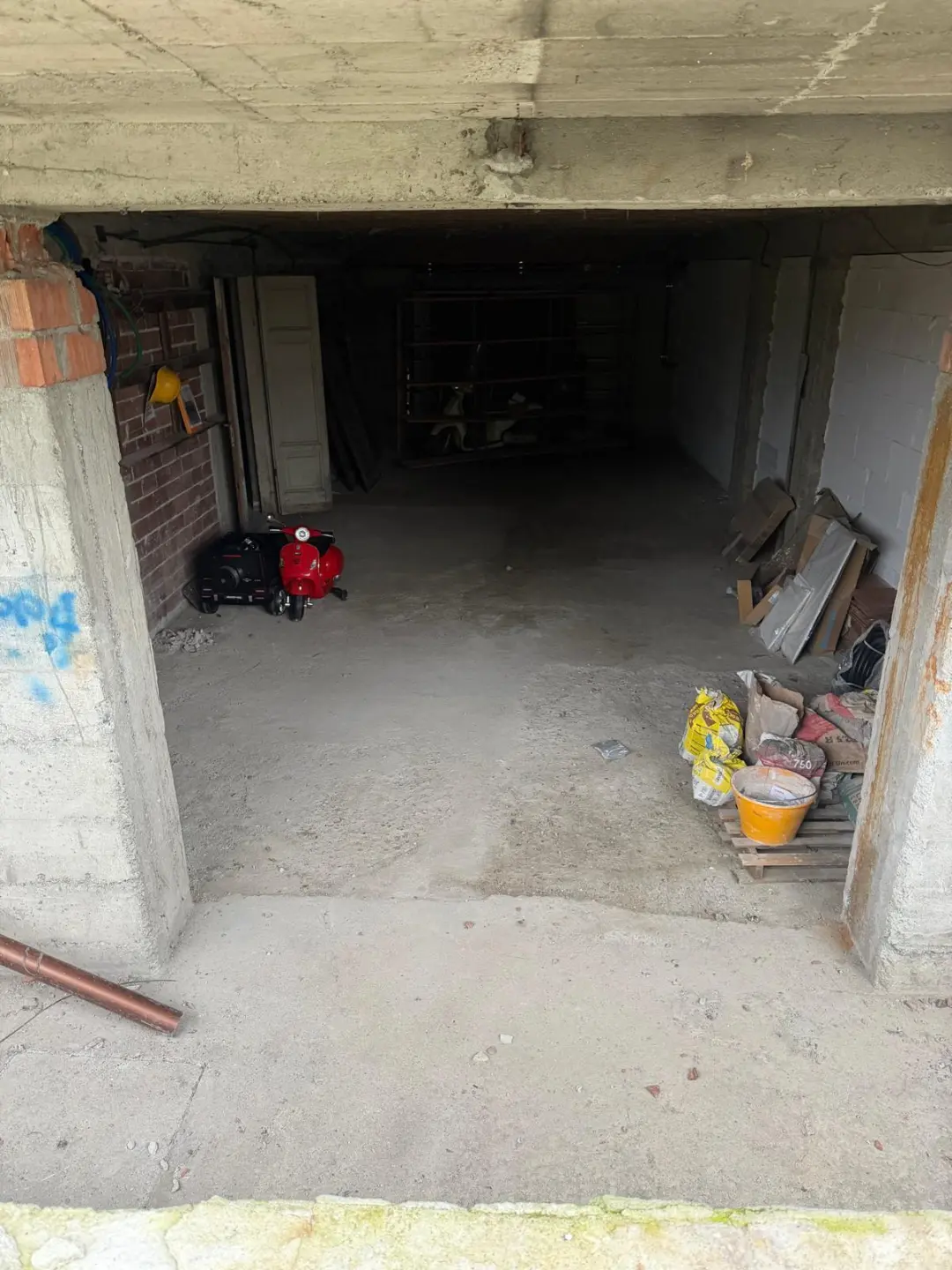 Immagine per Locale commerciale in vendita a Luni via Rozzone 1