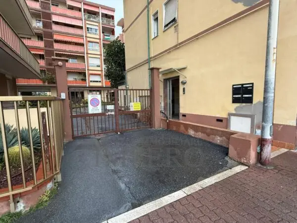 Garage via Passeggiata Trento E Trieste 1, Ventimiglia