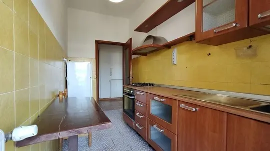Quadrilocale viale Giovanni Da Verrazzano 1, Carrara