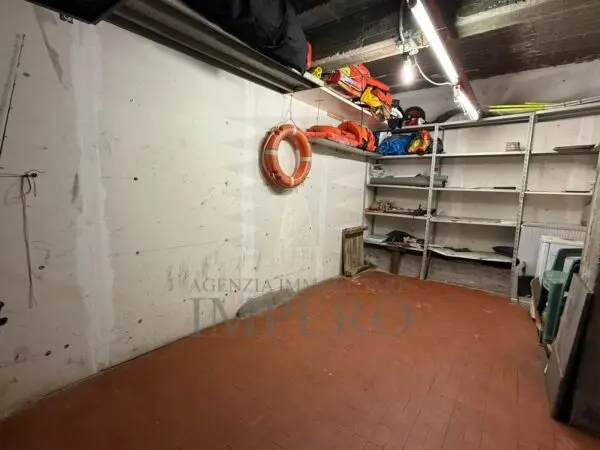 Garage via Passeggiata Trento E Trieste 1, Ventimiglia