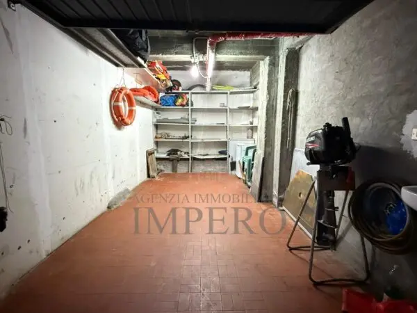 Garage via Passeggiata Trento E Trieste 1, Ventimiglia