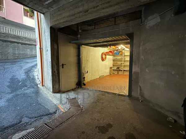 Garage via Passeggiata Trento E Trieste 1, Ventimiglia