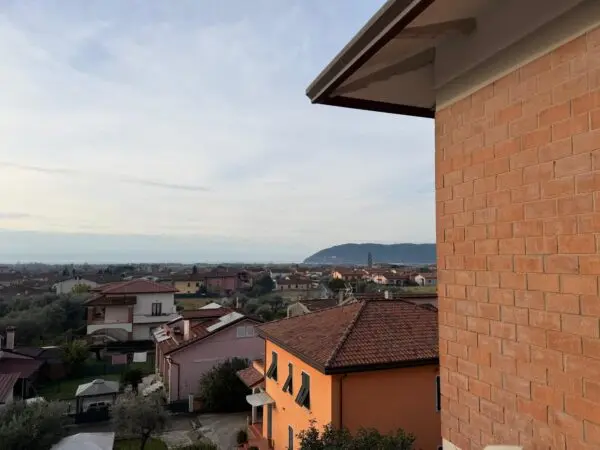 Quadrilocale via Dogana 147, Luni