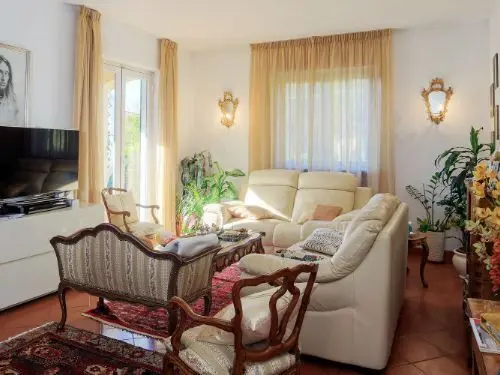 Terratetto viale Xx Settembre 25, Carrara