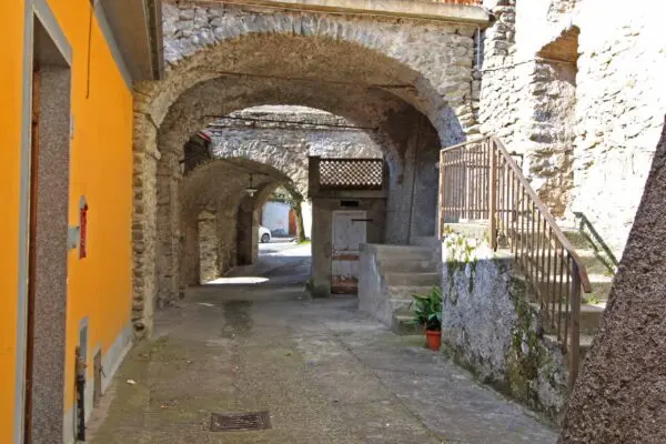 Terratetto piazza Vegliante Torri 2, Licciana Nardi