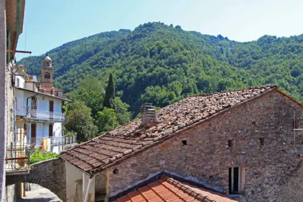 Terratetto piazza Vegliante Torri 2, Licciana Nardi