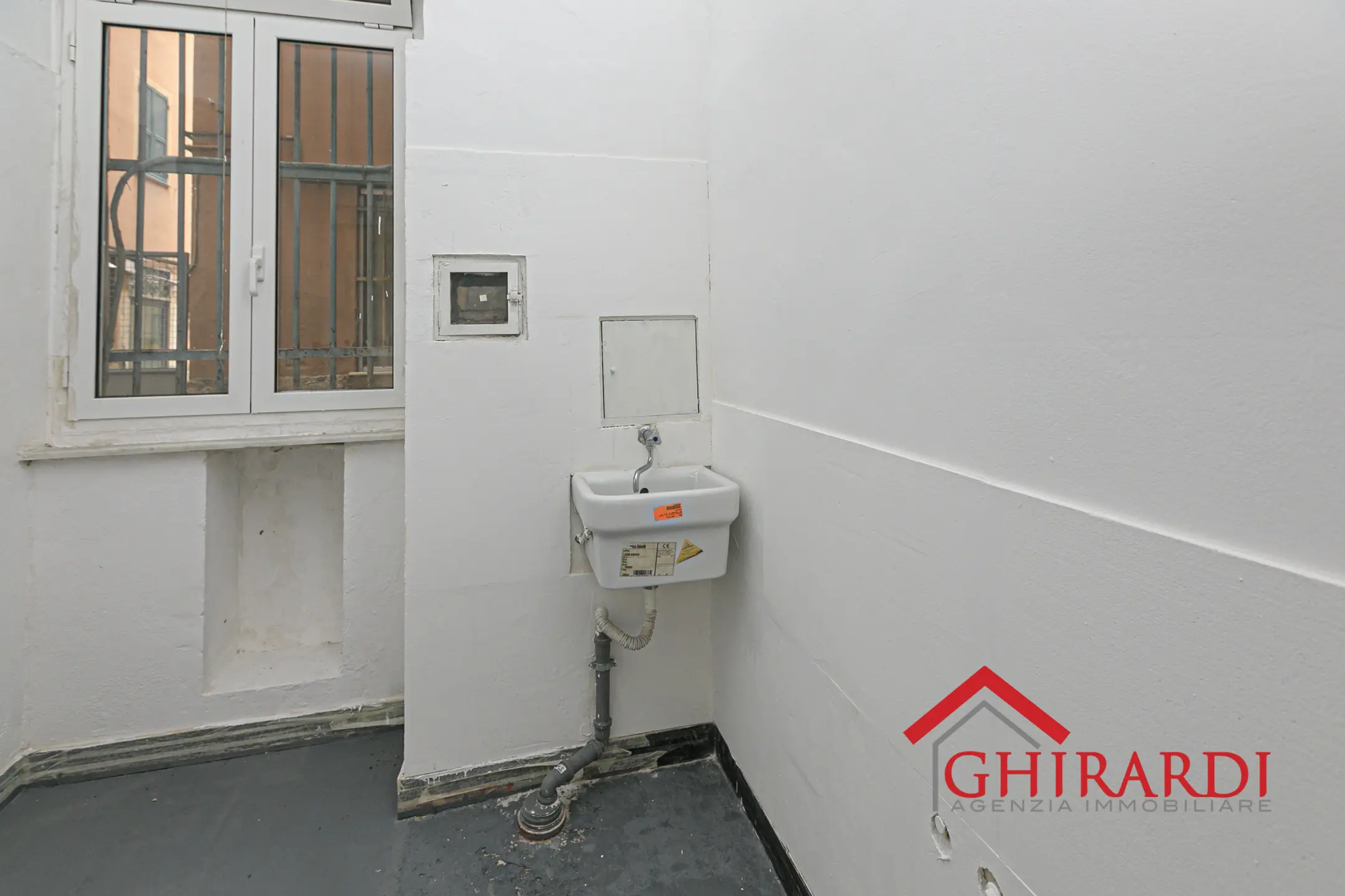 Immagine per Garage in vendita a Genova via Monfalcone 1A