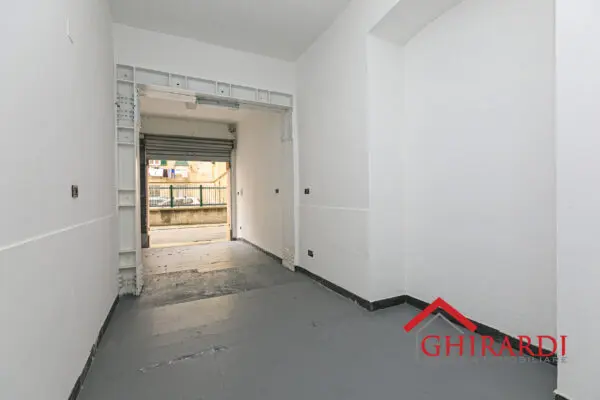 Garage via Monfalcone 1a, Sestri Ponente, Genova