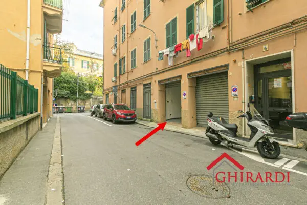 Garage via Monfalcone 1a, Sestri Ponente, Genova