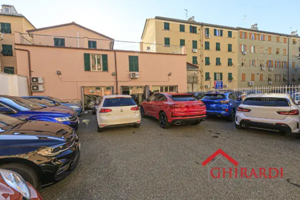 Show Room 5, Prà, Genova