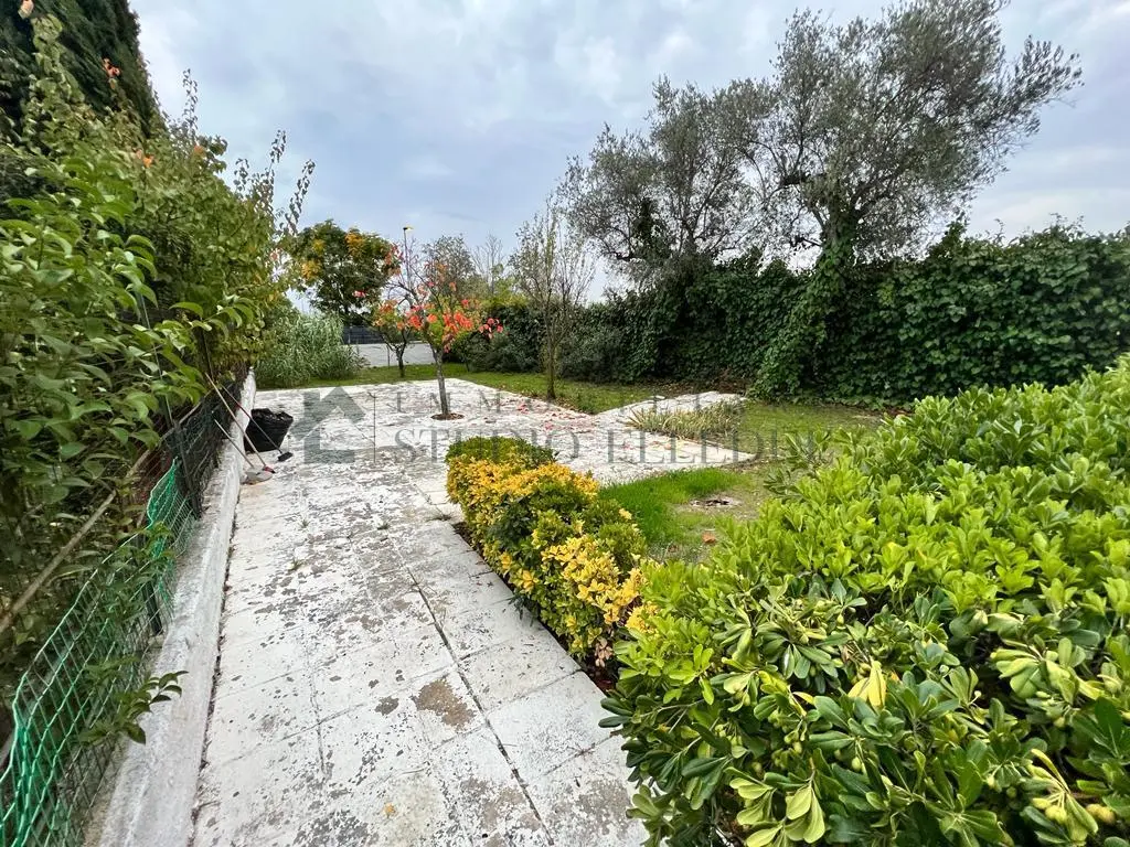 Immagine per Villa in vendita a Bari via Fanelli 230 G 